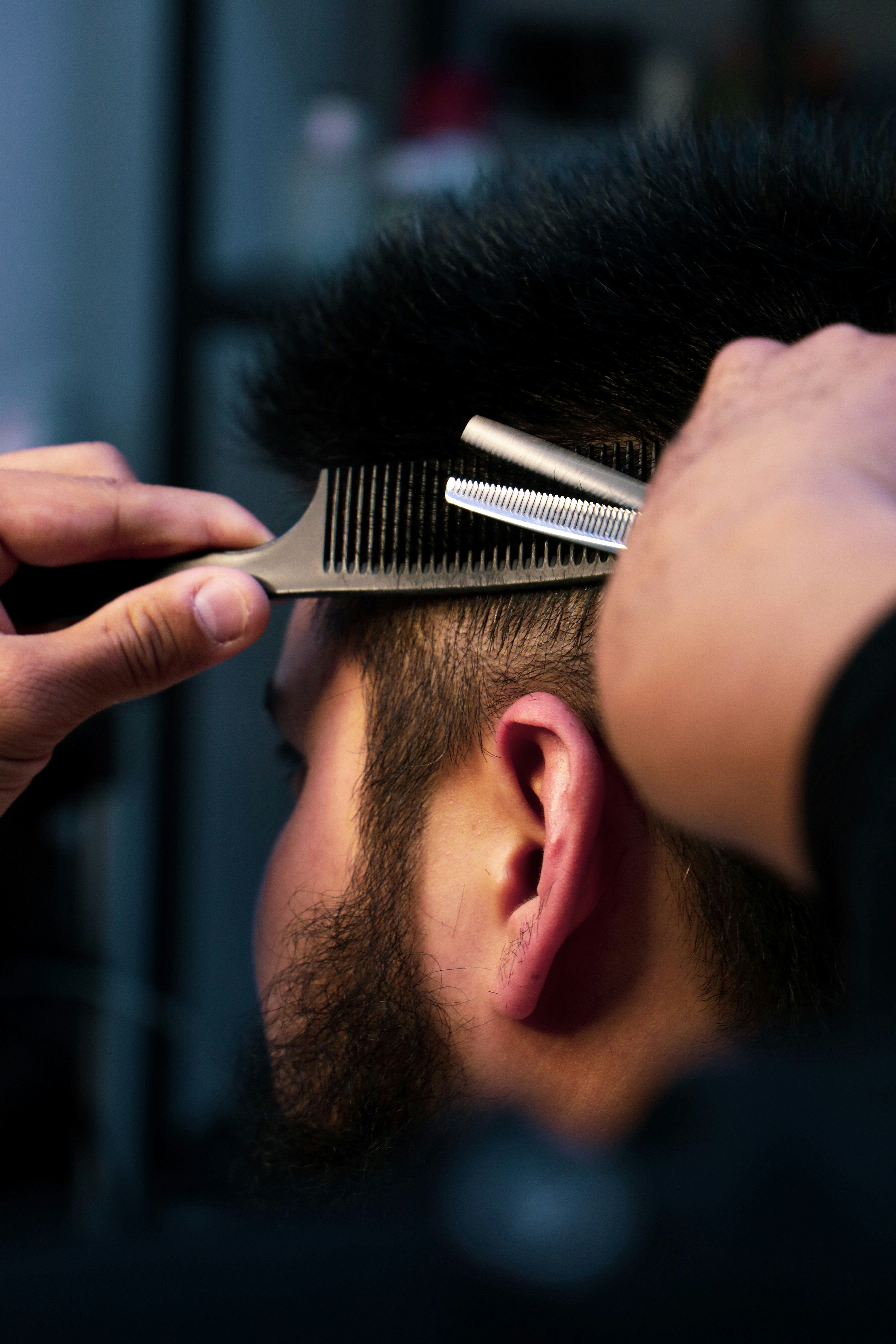 Ola — z czerni do balayage karmelowego